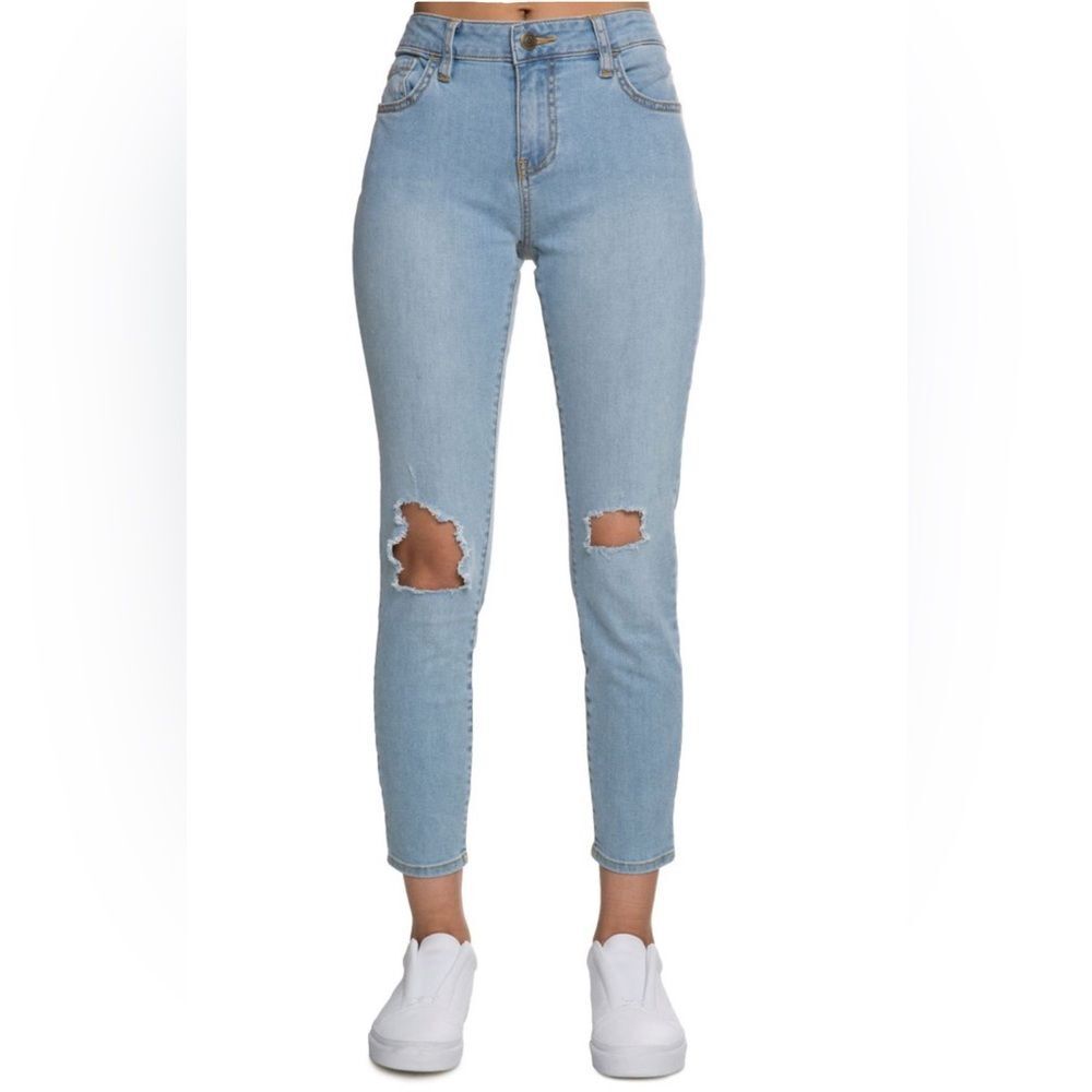 Vans Destroyed Skinny Jeans in Drifter Blue